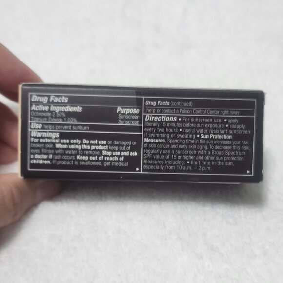 NEW MAC Studio Fix Fluid SPF 15 color NC13 - Picture 9 of 9